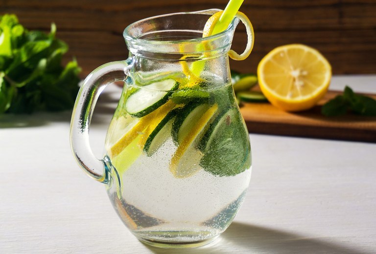 Nuestra receta de hoy, además de ser saludable, aportará agua a tu organismo.