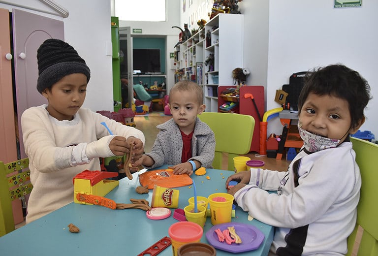 Casa de la Amistad apoya a niños y niñas en riesgo ofreciendo una atención global