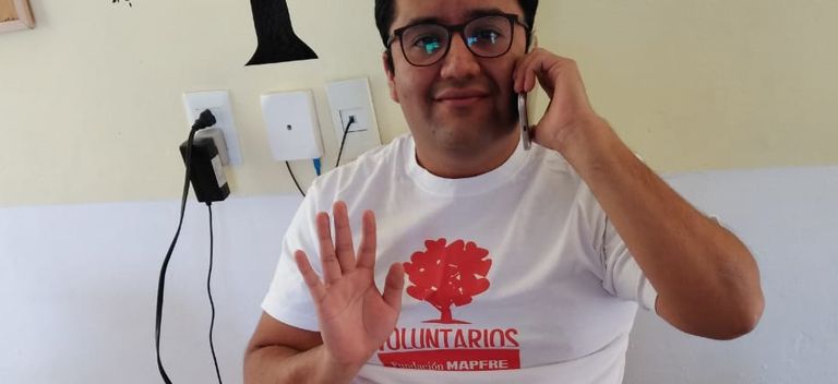 Las impresiones de algunos de los sesenta voluntarios que han participado en Una voz amiga