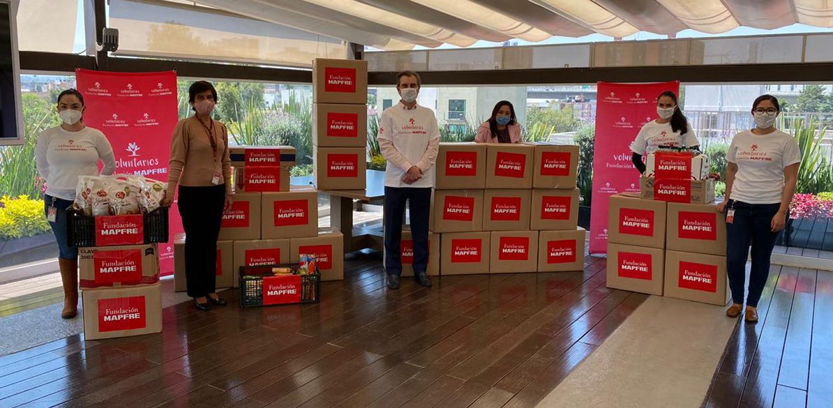 Nuestros voluntarios han querido dedicar el Día del Voluntariado de MAPFRE a realizar una colecta para poder alimentar a muchas personas que carecen de lo más básico